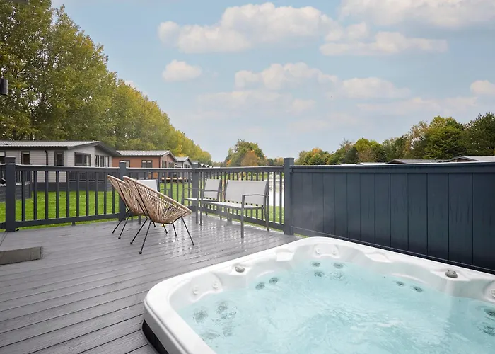 Feriehus The Flamingo With Hot Tub